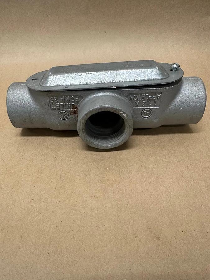 Used Appleton Unilet Form 35, 1-1/2” X Conduit *NEW*