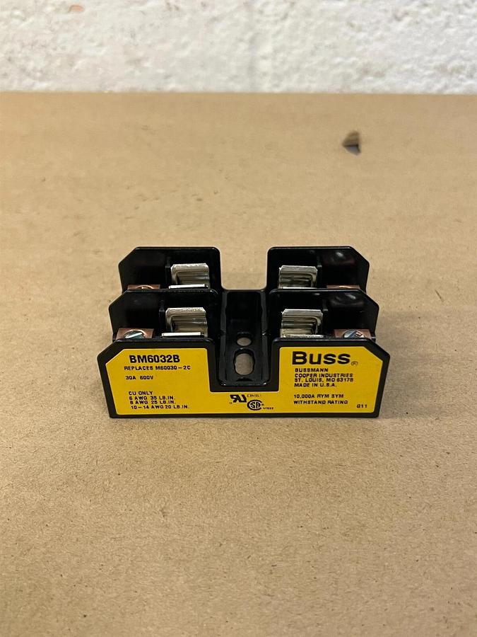 Used Bussmann BM6032B 30A, 600V Fuse Block