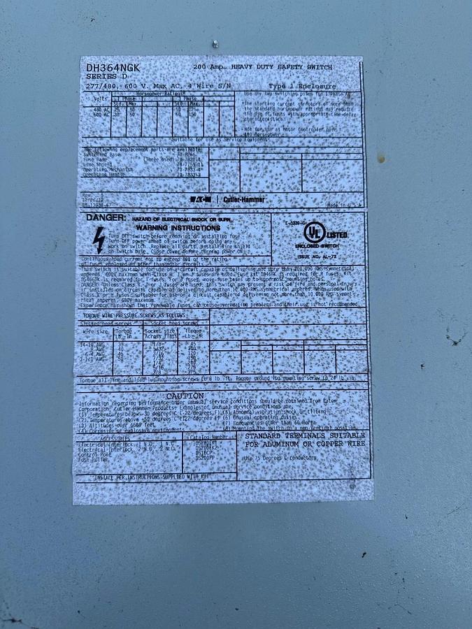 Used Eaton DH364NGK Heavy Duty Safety Switch 200A, 600VAC with Fuses