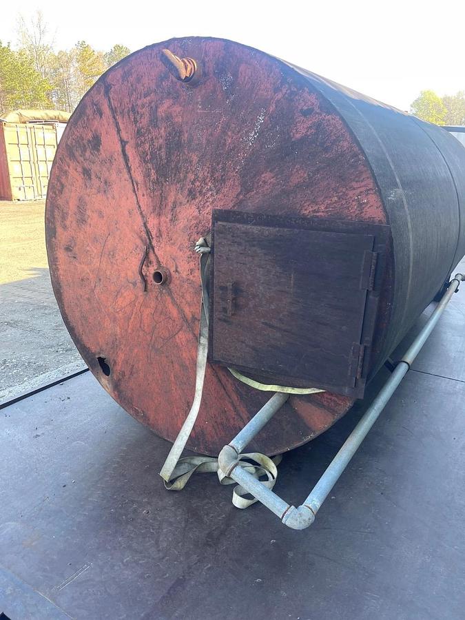Used 4000 Gal Vertical Liquid Storage Tank, Tank Dia: 7’, Tank H: 14’, Base: 80"x73"