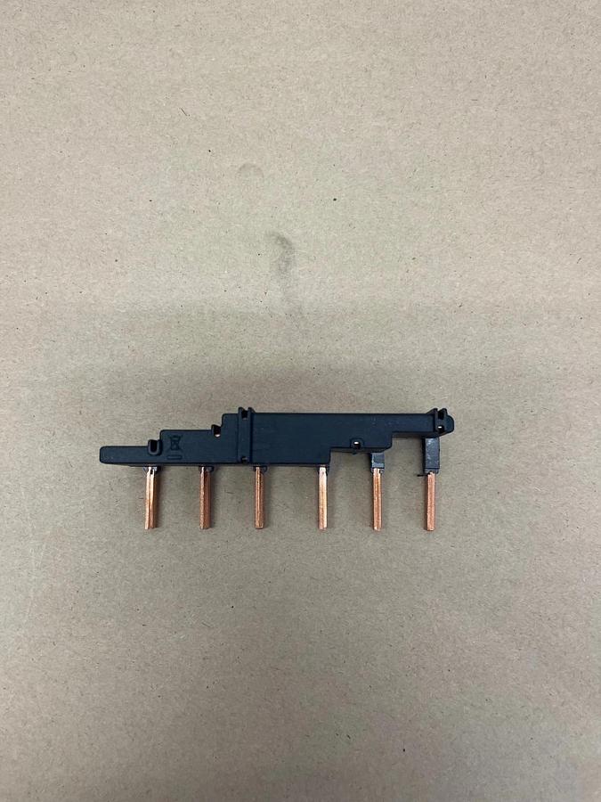 Used Allen Bradley 140M-F-W542 Series A Compact BusBar 2x54mm