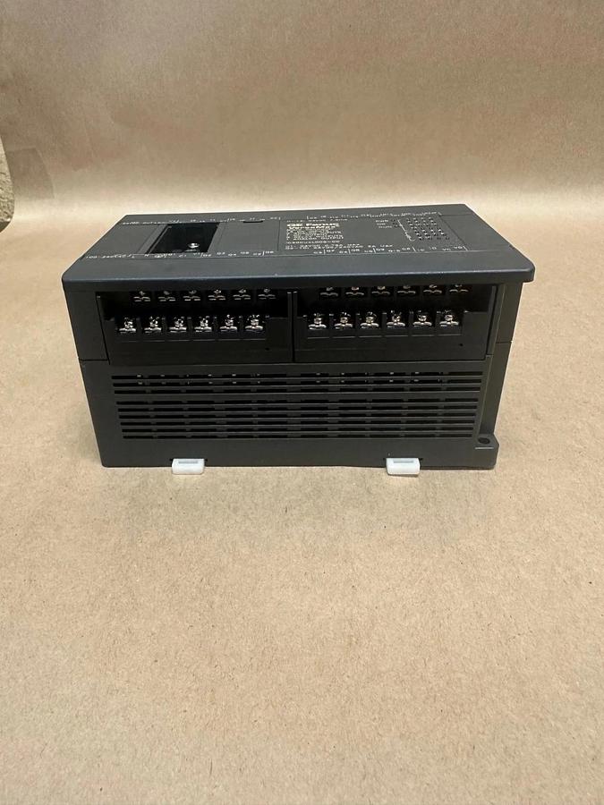 Used GE FANUC IC200UAL006-CC Versamax Micro Controller