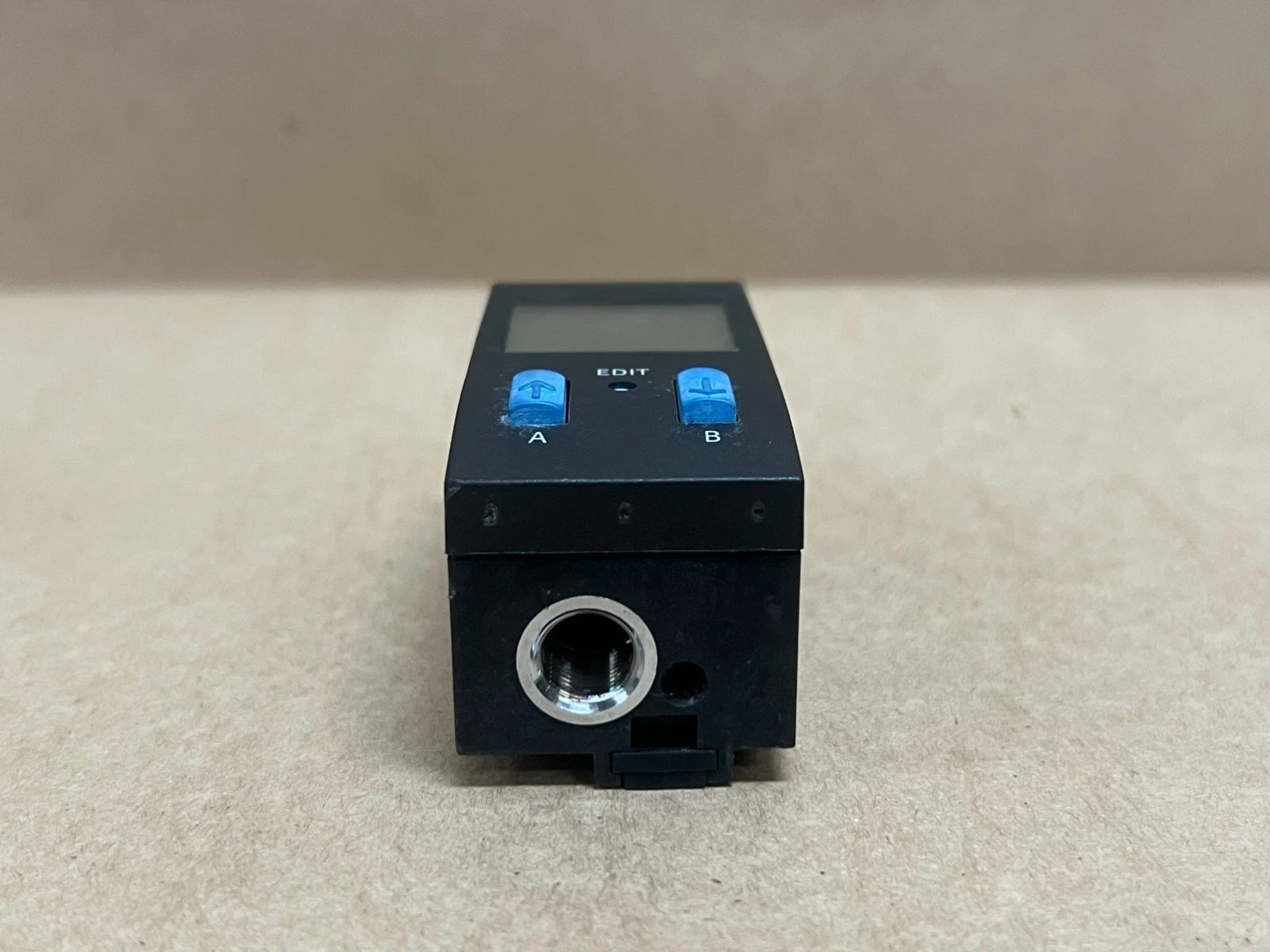 Used Festo SDE1-D10-G2-H18-C-P1-M12 0-10bar, 0-145 PSI Pressure Sensor