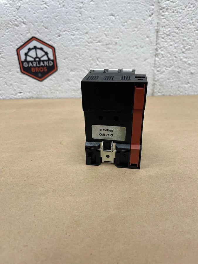 Used Siemens 3VU1300-1MJ00 Circuit Breaker, 3-Pole, 50/60 Hz