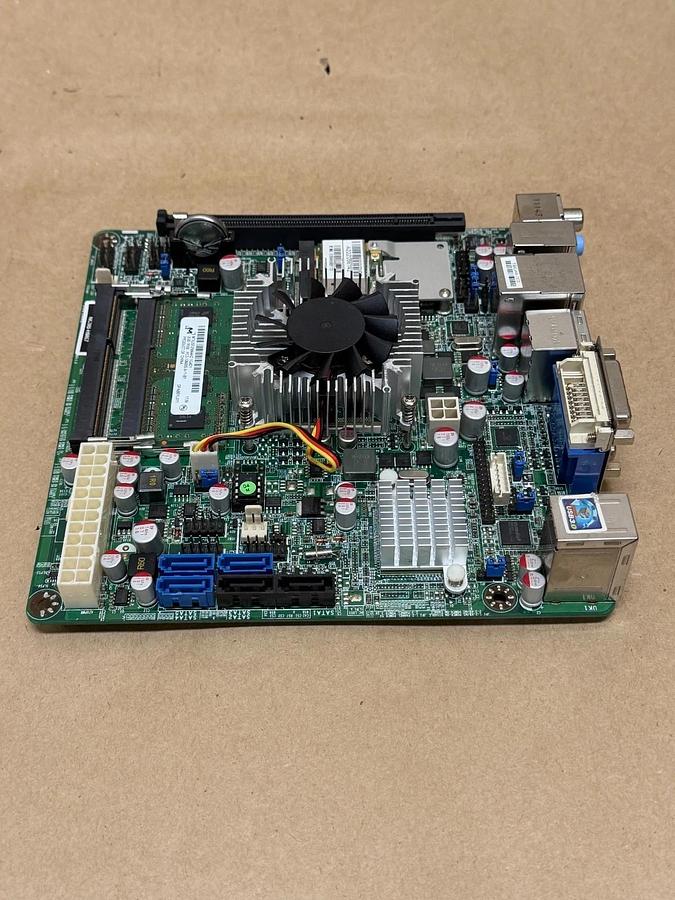 Used Intel NC9B-HM67 Mini-ITX w/ Crucial CT25664BC1339.8FD, 2GB Memory