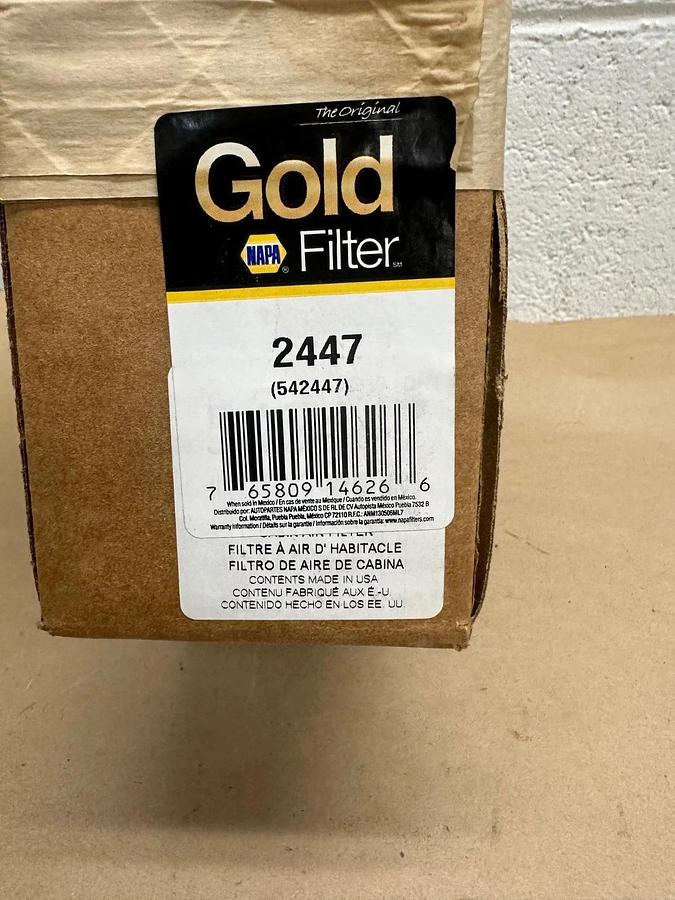 Used NAPA 2447 Gold Air Filter - Lot of 2 *NEW*