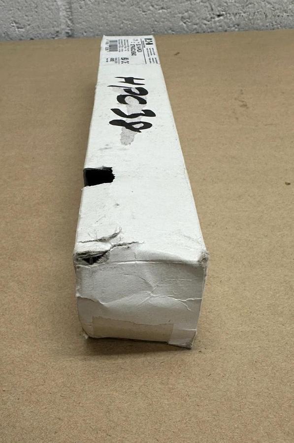 Used Eaton XTPAXCLKB4D B3.1/4-PKZ4 Busbar *NEW*