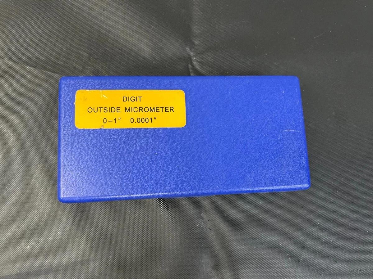 Used Mitutoyo 295-153 Micrometer 0-1” with 0.0001” Graduation, in Case