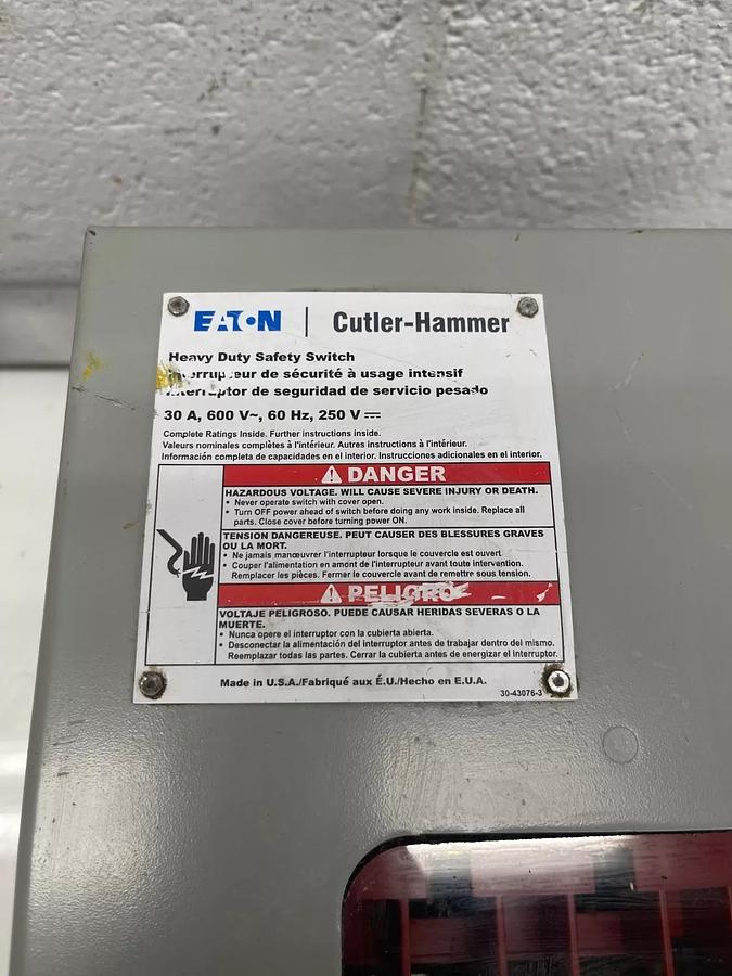 Used Eaton Cutler Hammer DH361UDKW Heavy Duty Safety Switch Ser B, 30A 600V 3 Pole