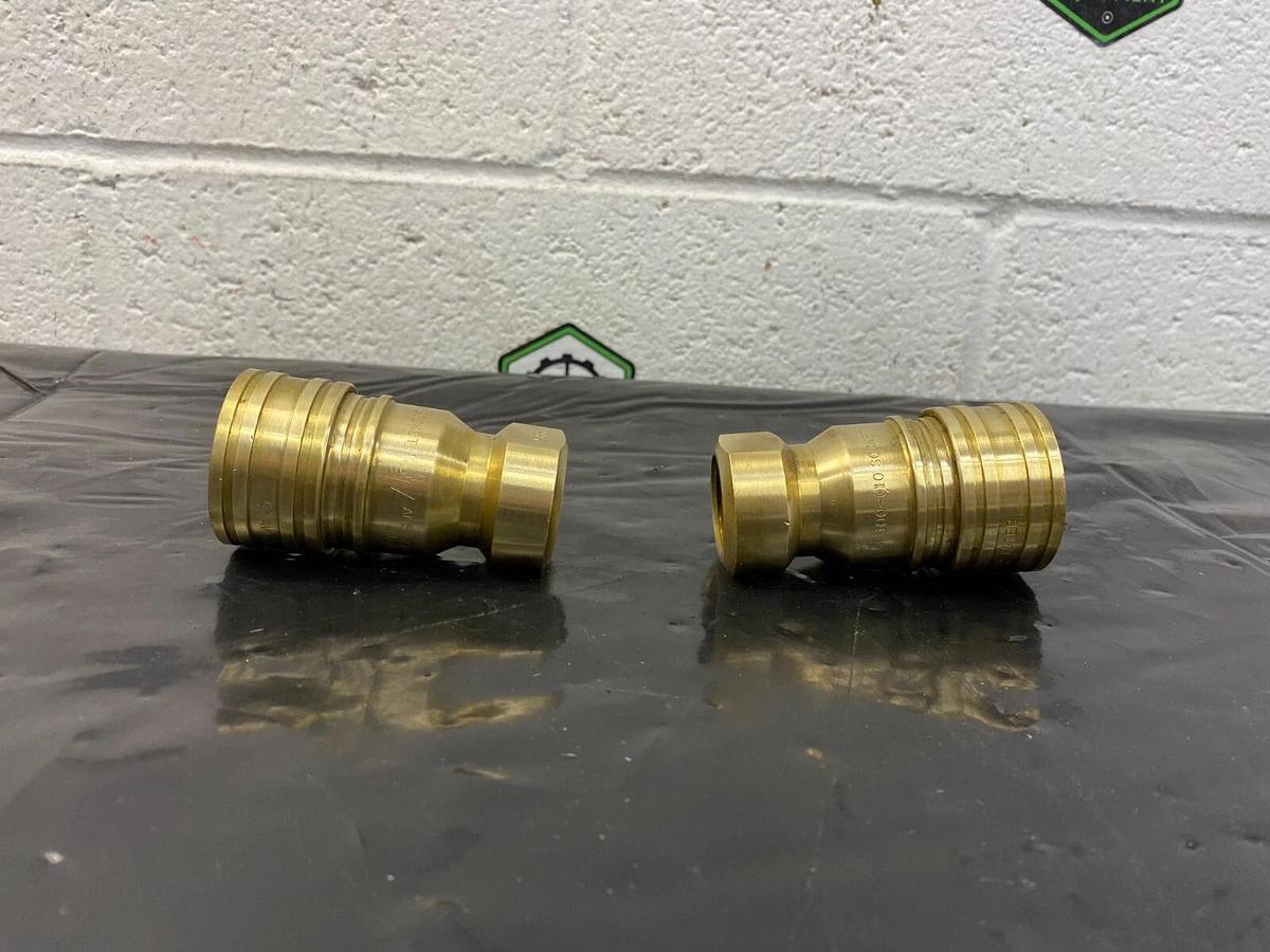 Used Avtec 100-010 Brass Socket 1/2 PSIG - Lot of 2