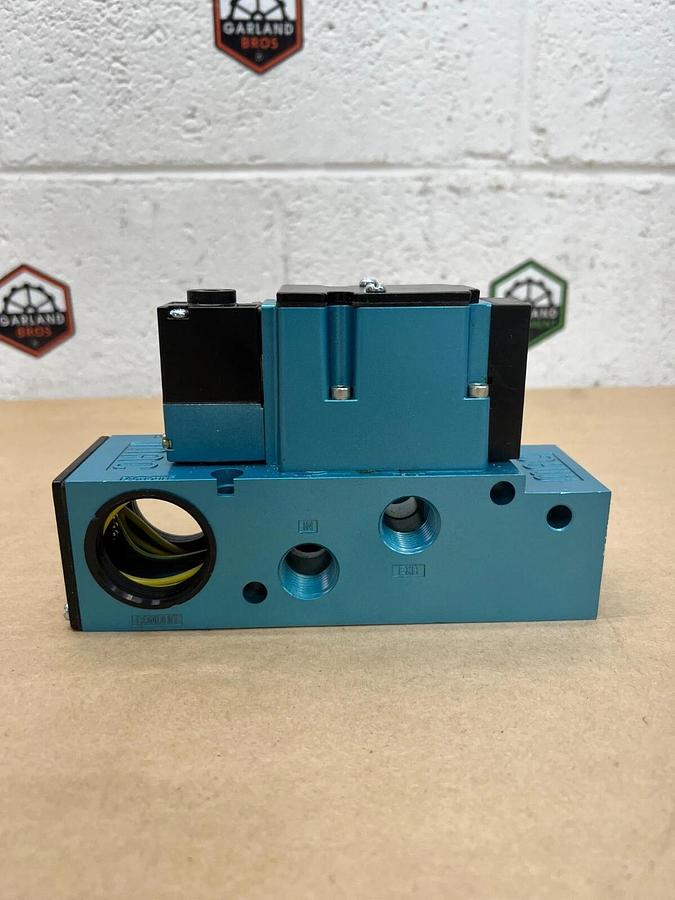 Used MAC 6211C-511-PM-111DA Valve Directional