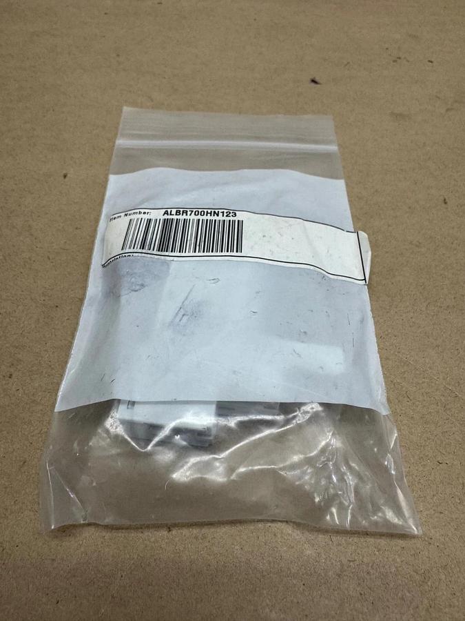 Used Allen Bradley 700-HN123 Ser A Relay Socket *NEW*