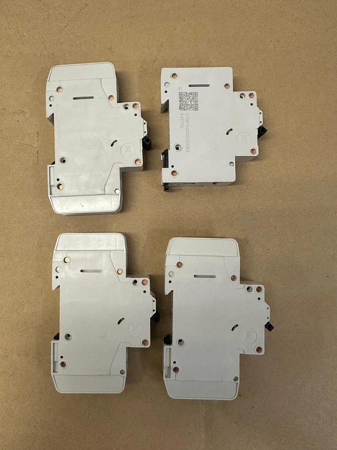 Eaton FAZ-D3, FAZ-C10, FAZ-C2, FAZ-C8 Allotment of 4 Breakers