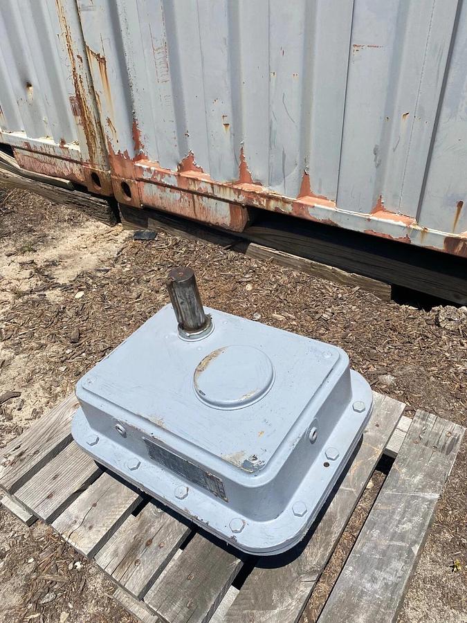 Used Falk 4215J253 Shaft Mount QuaDrive Gear Box, Ratio 24.94:1