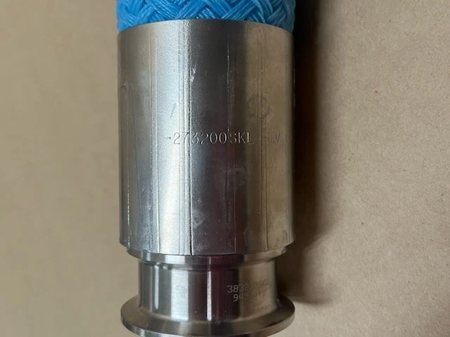 Used 32WCP1010S6-27 27" Conventional PTFE Blue Polypro Braided Hose