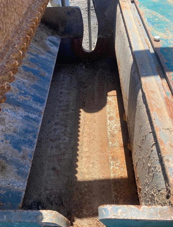 Used Challenger CH300 4055 S Horizontal Grinder w/ Brook Hansen 75HP @ 1770 RPM Motor