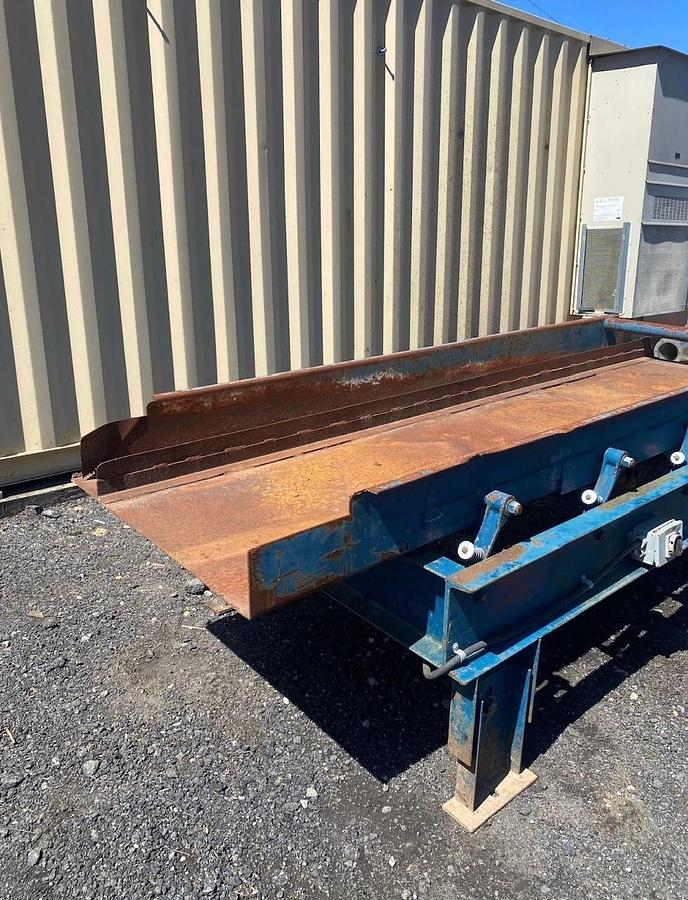 Used Renold Ajax 38” W x 120” L Deck Vibrating Conveyor, Baldor SuperE 1HP @ 1750RPM