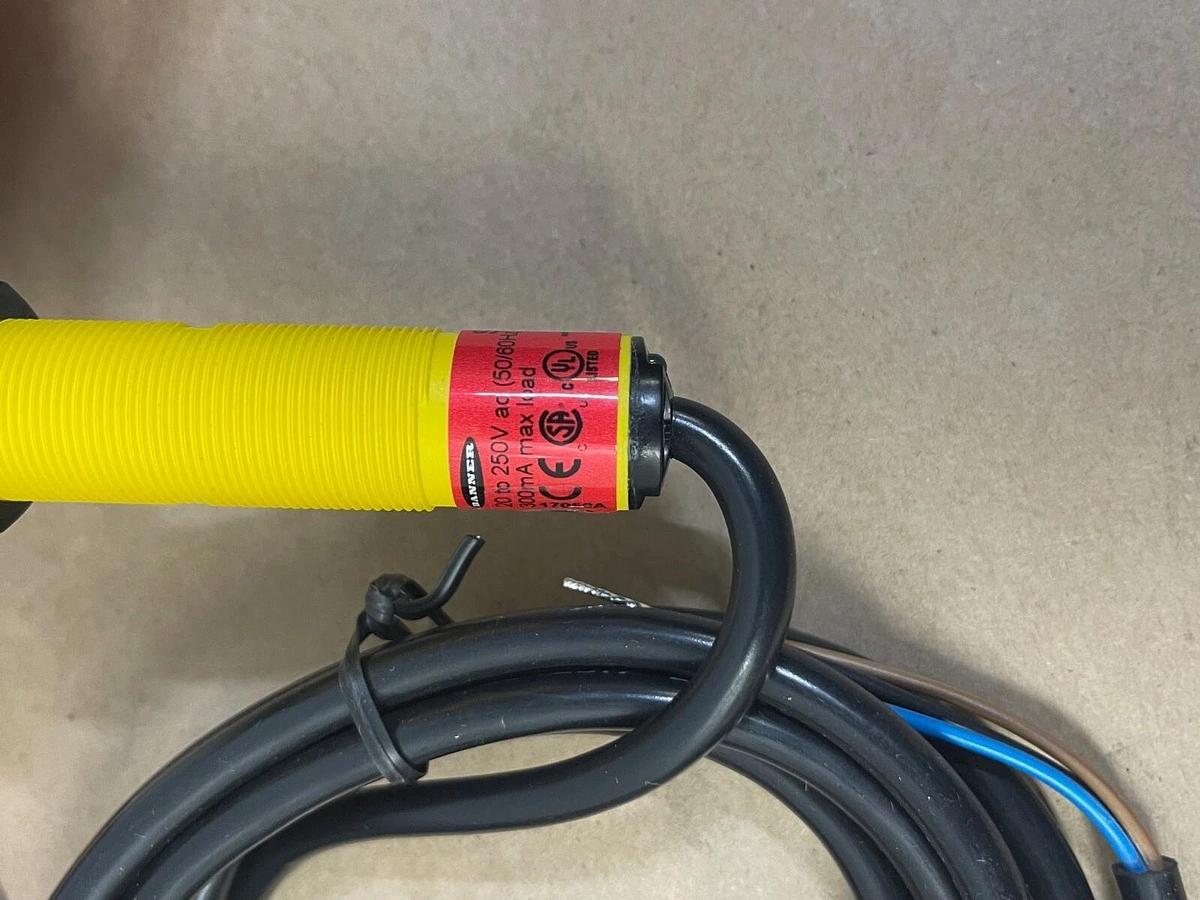 Banner Engineering Corp S18RW3DL Epoxy Encapsulated Barrel Mount Sensor 34525