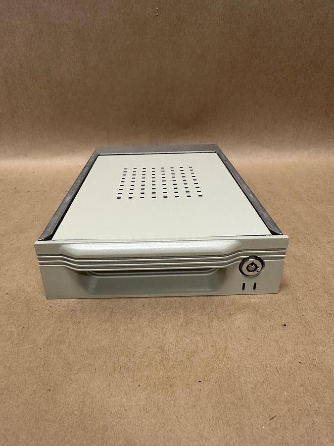 Used SI-024 Removable HDD Storage Kit