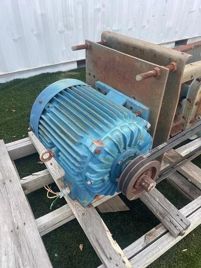 Used Dodge TA4207H09 Speed Reducer, Ratio 9.231 w/ North American Elec 15HP, 1765RPM
