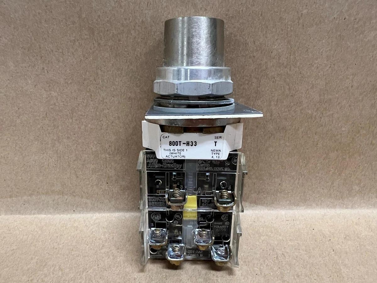 Used Allen Bradley 800T-H33 Ser T, Selector Switch