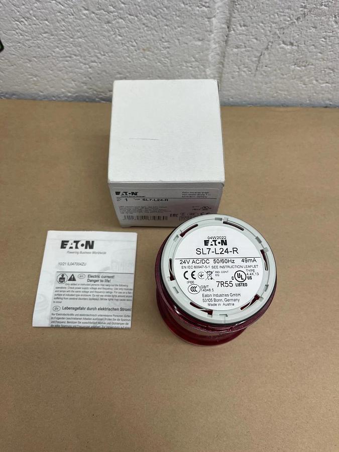 Used Eaton SL7-L24-R Continuous LED Light Red, 24V, 70mm *NEW*
