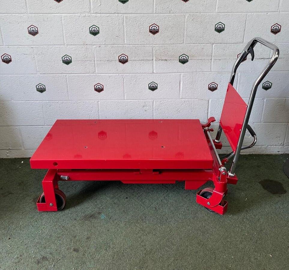 Used Dayton 6W804J Hydraulic Elevating Cart, 2000 lbs Capacity, with Manual
