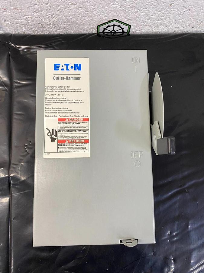 Used Cutler-Hammer DG321NGB Series B Type 1 Enclosure 30A 60Hz 240V Safety Switch