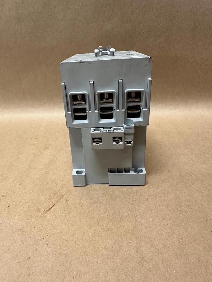 Used Allen Bradley 100-C72*00 Contactor, 100A