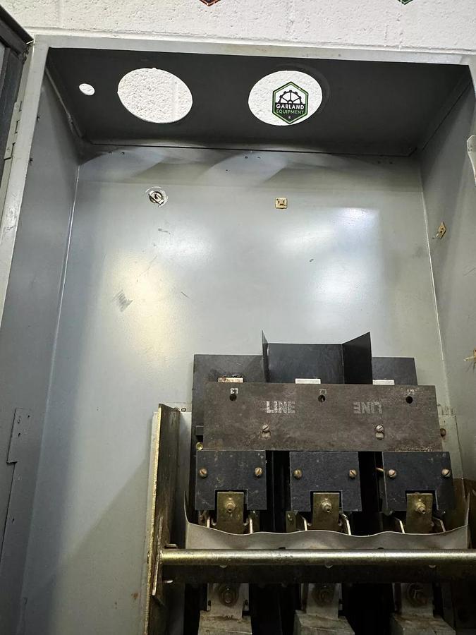 Used General Electric NP1578002D Heavy Duty Safety Switch, 600A, 600VAC, 500 Max Hp