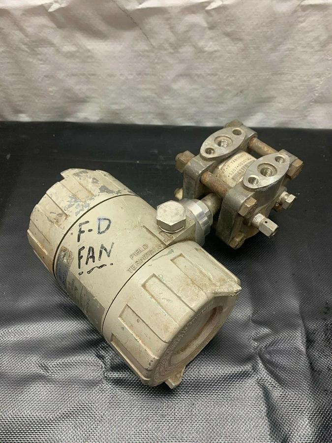 Used Bailey BC2321515 Series 10 Differential Pressure Transmitter 3600 psi 30” H2O