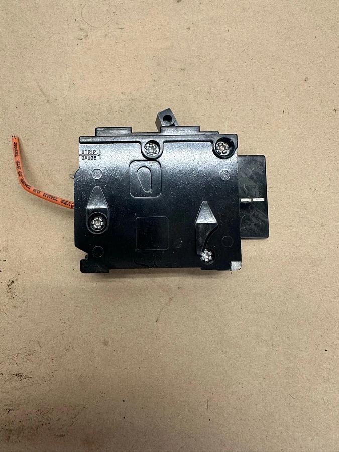 Used I-T-E BQ1-B020 Circuit Breaker