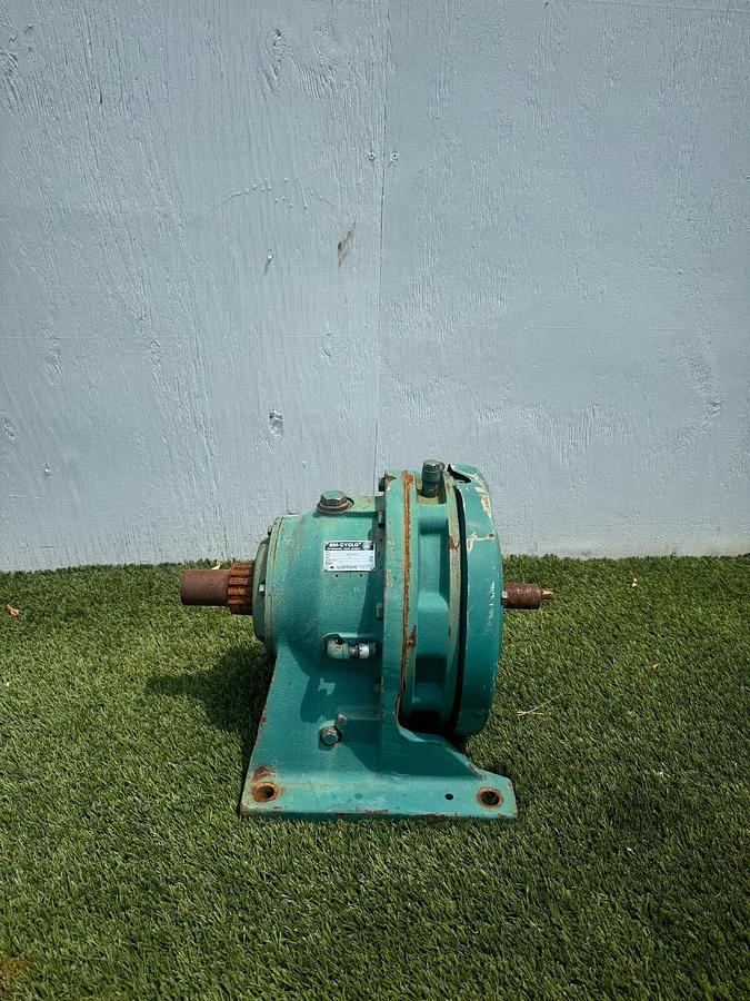 Used Sumitomo 1HS1870 SM Cyclo Reducer Ratio 17:1, Input: 20.6, 2” and 1-3/4" Shaft