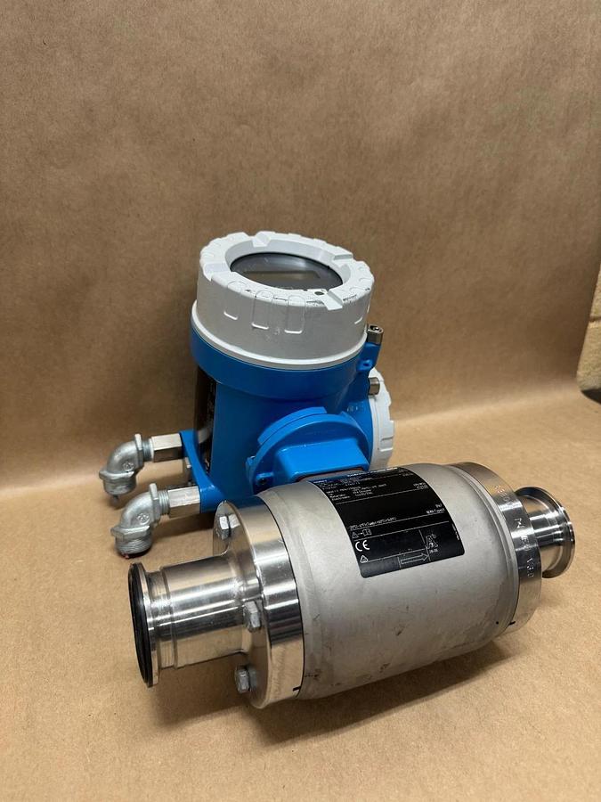 Used Endress + Hauser PROMAG 50 + PROMAG H 50H50-5X36/0 Electromagnetic Flowmeter 2"