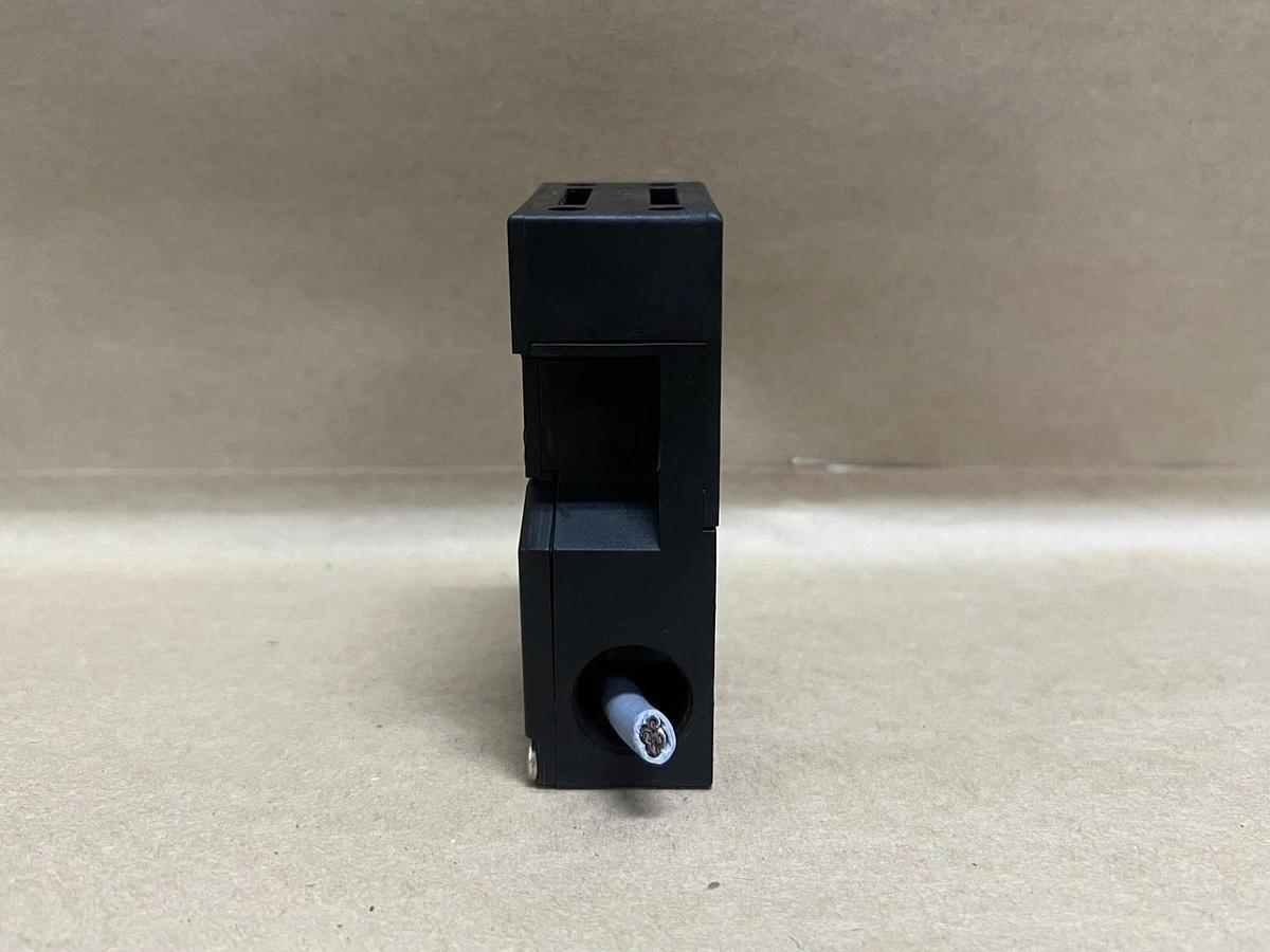 Used Schmersal AZ 16-02zvrk Safety Switch