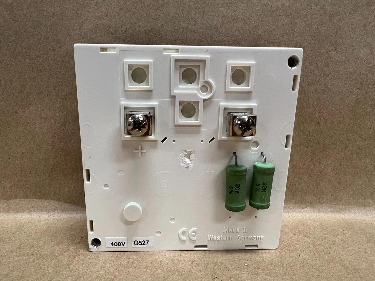 Used M&W Voltmeter 0-400V