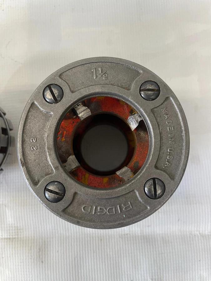 Used Ridgid Exposed Rachet Threader Set 17 Pieces, Ratchet Threader & Strap Wrench