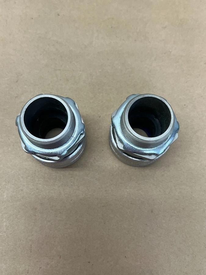 Used Hubbell F4 Male Cord Connector - Lot of 2