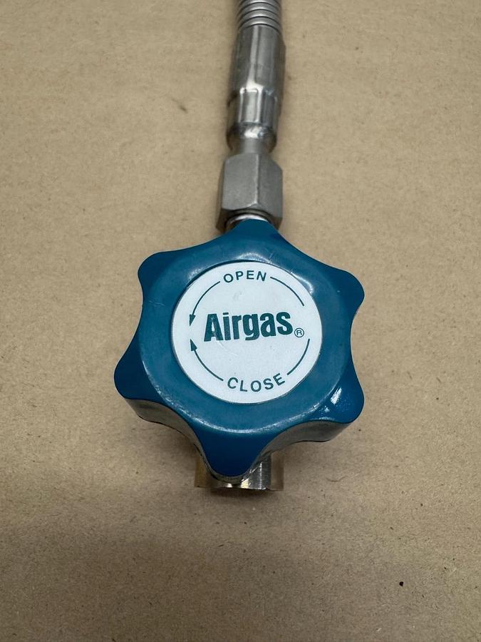 Used Airgas 316L Diaphragm 3500 PSI Valve w/ UMI 4250 Stainless Steel Hose