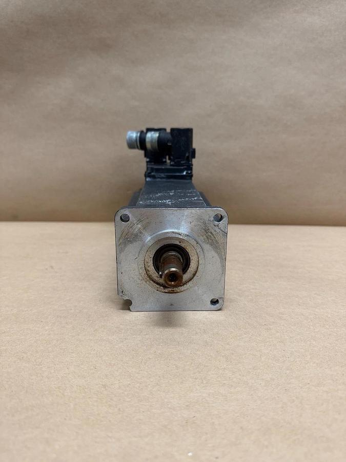 Used Rexroth MHD041B-144-NP0-UN 3-Phase Servo Motor