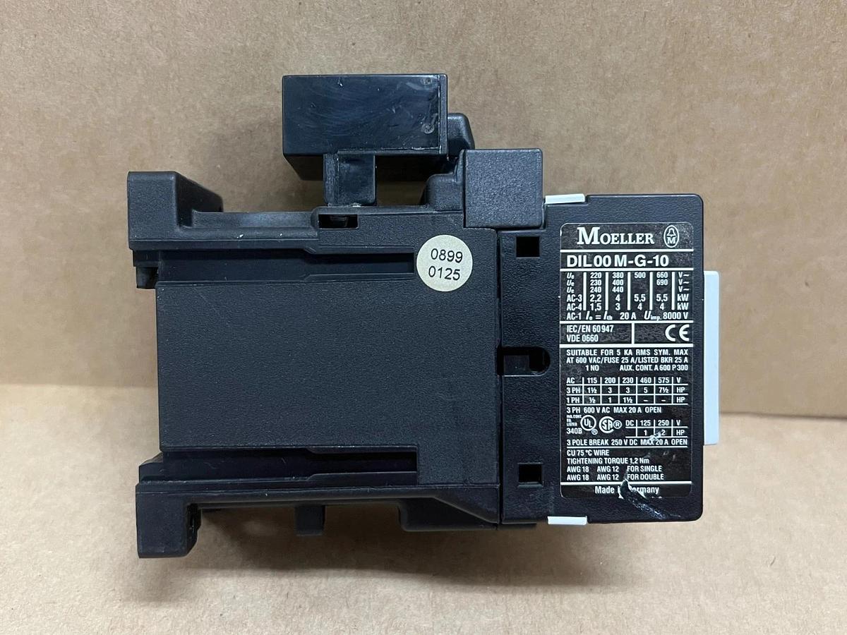 Used Moeller DIL00M-G-10 24V DC, 600 VAC, 20A Contactor