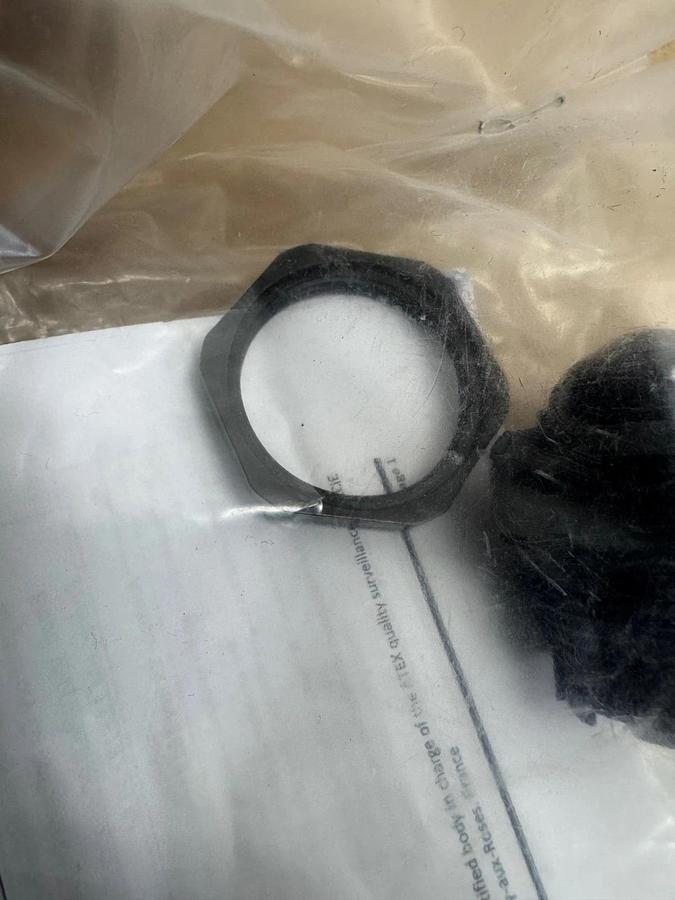 Used Appleton 2350C69698 Obturateur dia.30MM *FACTORY SEALED*