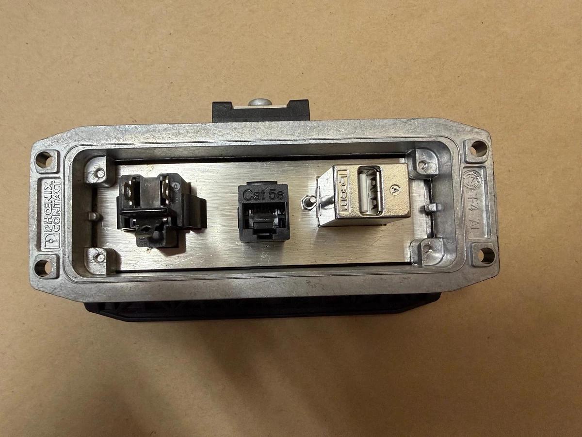 Phoenix Contact 1415774 Heavy Duty Connector Housing *NEW*