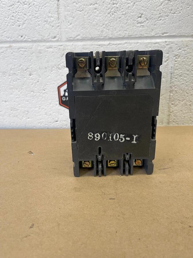 Used Westinghouse HFD3030L Industrial Circuit Breaker, Series C, 30A, 600 VAC, 3 Pole