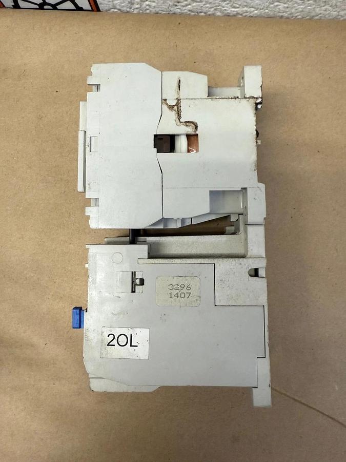 Used Eaton/Cutler-Hammer AE16AN0 Ser A1 Contactor, w/ C306DN3 Ser B1 Overload Relay