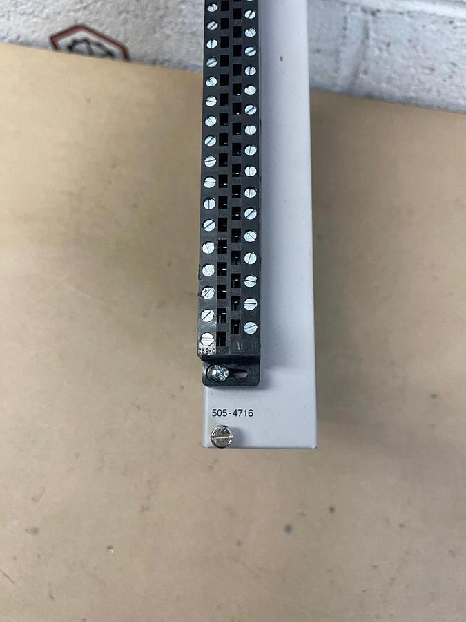 Used Siemens 505-4716 Digital Output Module