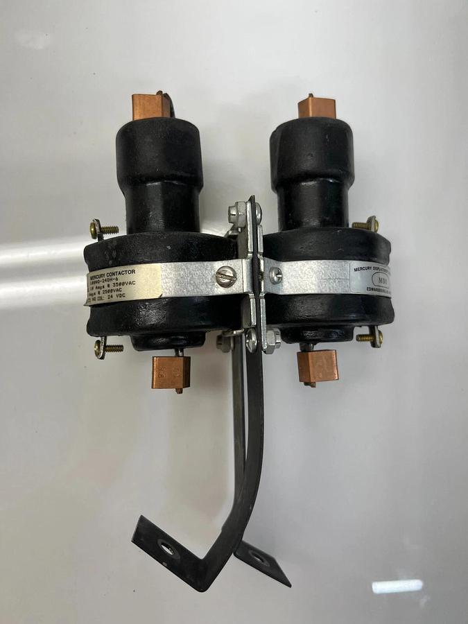 Used Mercury Industries 100NO-24DH-6 Contactor - Lot of 2