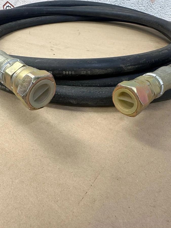 CAT 074240105 Rubber Hose *NEW*