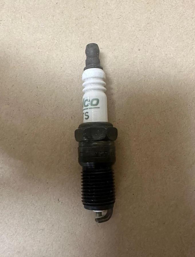 Used ACDelco R44LTS Spark-Plug Lot of 5 *NEW*