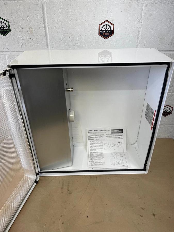 Used Lumark MPCL-350-277V-Q-F1 350W CL/CS Canopy Light